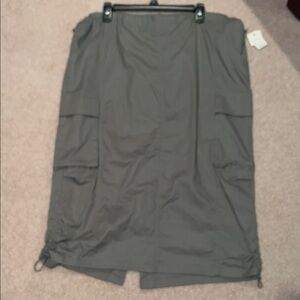 NWT ultra flirt parachute maxi cargo adjustable waist army green skirt (XL)